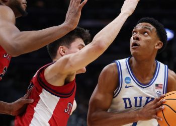 twitter-gold:-an-outdoor-workout-for-duke-basketball