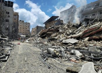 strikes-on-lebanon-continue-as-israeli-dm-says-they-are-‘applying-rafah-model’