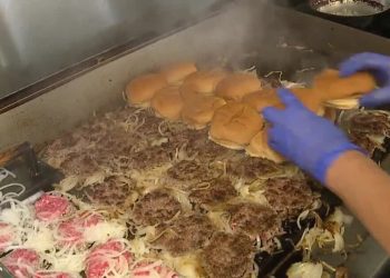 detroit-burger-week-kicks-off-monday;-here-are-the-deals-–-wxyz