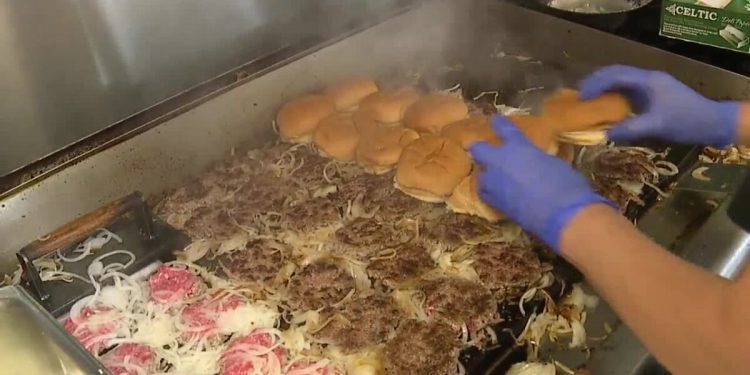 detroit-burger-week-kicks-off-monday;-here-are-the-deals-–-wxyz