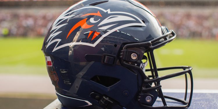 five-roadrunners-land-on-shriners-children’s-1000-list-–-utsa-athletics