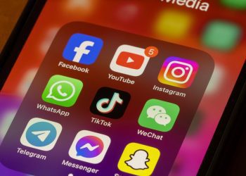 families-sue-meta,-snapchat,-tiktok-and-youtube-over-deaths-of-4-teens-–-cbs-news