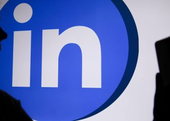 linkedin-adds-‘ai-slop’-button-after-blocking-billions-of-automated-comment-attempts
