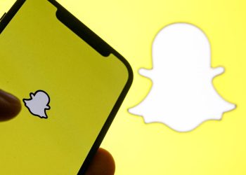snapchat-bans-fully-ai-generated-videos-from-spotlight-recommendations-–-mashable