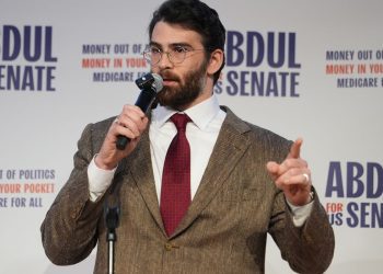 swing-state-dems-roll-dice-on-cozying-up-to-twitch-star-hasan-piker,-who-exalts-communists,-hamas