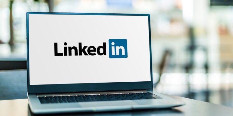 building-engagement-with-linkedin-newsletters-–-401k-specialist