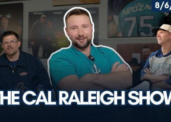 a-look-inside-a-mlb-clubhouse-with-cal-raleigh-and-#mariners-clubhouse-managers