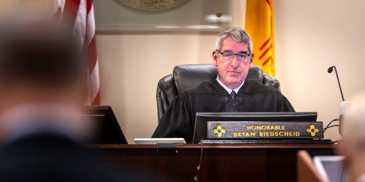 court-orders-instagram-and-facebook’s-meta-to-pay-$567m-to-address-kids’-mental-health-online