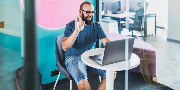 are-shorts-in-the-office-appropriate?-readers-have-largely-told-us-‘no’-—-with-some-exceptions