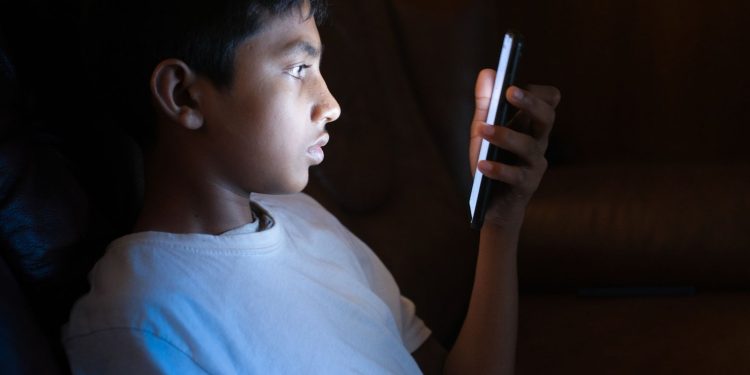 meta-must-cap-teen-instagram-and-facebook-use-at-90-hours-a-month-–-notebookcheck