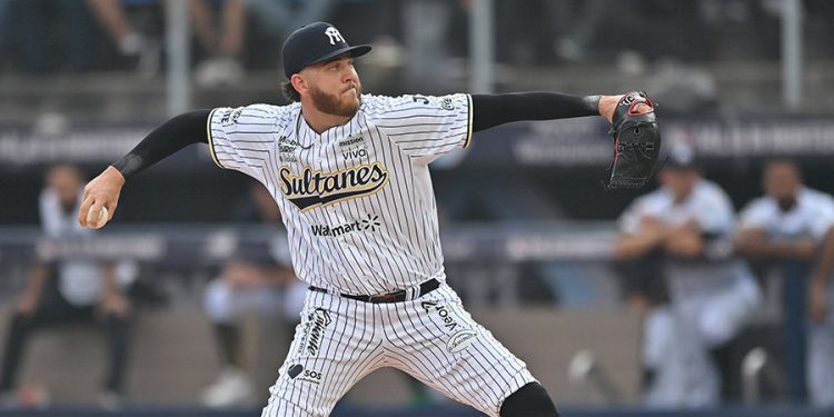 mariners-claim-pitcher-away-from-al-west-rival-texas-rangers-–-seattle-sports