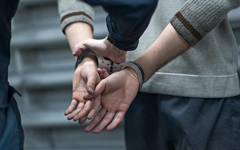 broker-turned-finfluencer-gets-two-years-in-prison-for-fraud-–-advisorhub