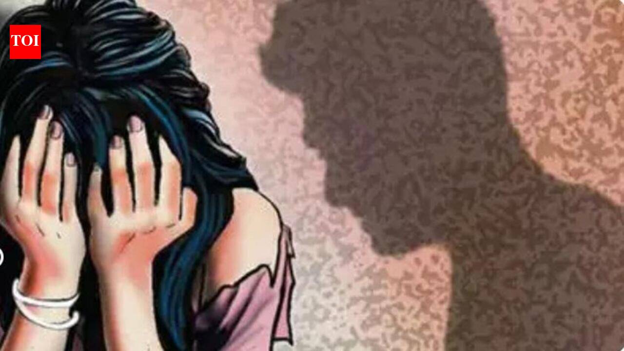 snapchat-friend-rapes,-blackmails-woman-|-surat-news-–-the-times-of-india