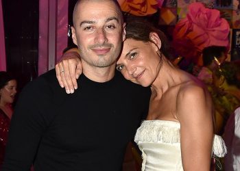katie-holmes,-boyfriend-jason-bard-yarmosky-hard-launch-romance-–-e!-news