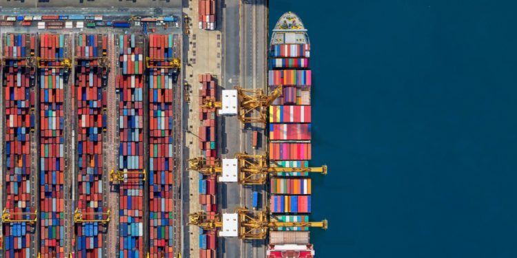euro-area-international-trade-in-goods-surplus-e8.6-bn