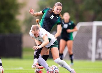 north-dakota-suffers-home-loss-in-physical-battle-against-green-bay