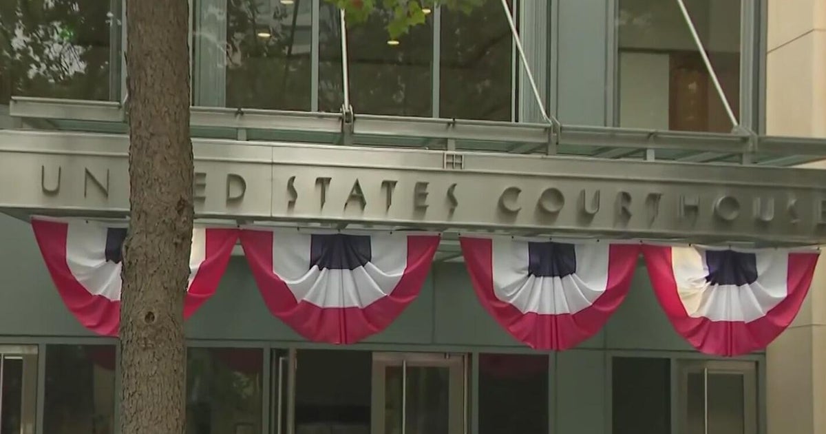 colorado-among-states-suing-meta,-company-behind-facebook-and-instagram-–-cbs-news