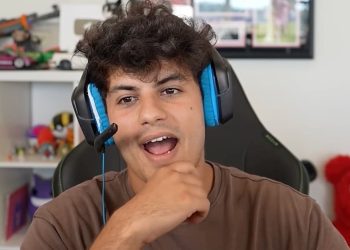 stable-ronaldo-shows-support-for-streamer-assaulted-by-mother-mid-stream-–-complex