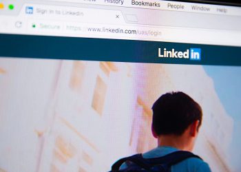 ‘cringebot-3000’-test-on-linkedin-shows-the-platform-is-still-favoring-ai-slop-–-yahoo-tech