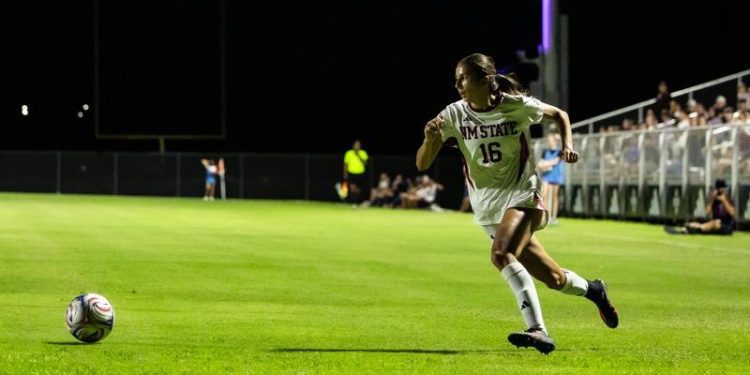 nm-state-stumbles-in-home-match-with-long-beach-state