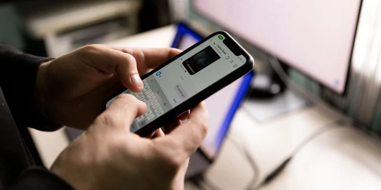 gen-z-chatting-habits-evolve:-whatsapp-no-longer-the-only-choice-–-aktualita.co