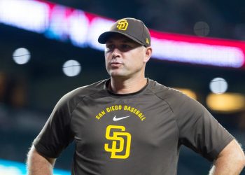 luis-rengifo-injured:-padres-utility-player-returns-to-san-diego-for-evaluation-–-aol.com
