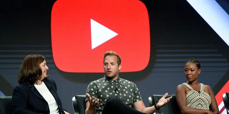 youtube’s-new-‘exposure-based’-model-counts-hovering-over-video-as-a-view-|-euronews