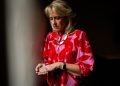 encore-memory-care-worker-charged-with-sharing-nude-photos-–-chicago-tribune