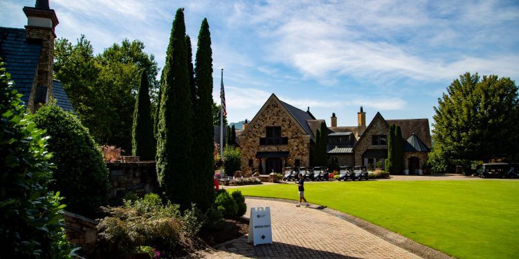 pga-tour-returns-to-asheville,-nc,-after-80+-years-here’s-when-–-aol.com