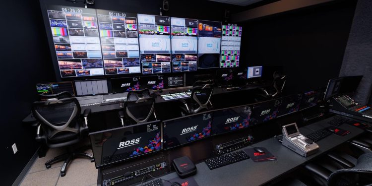 sofi-stadium,-youtube-theater-and-hollywood-park-elevate-fan-experience-with-…