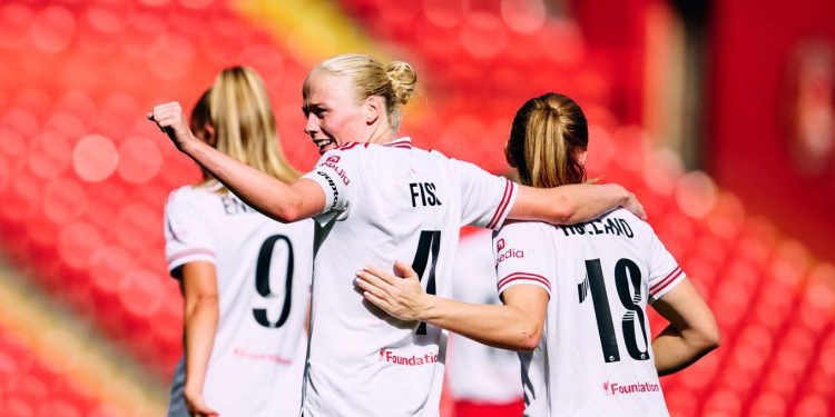 grace-fisk-scores-twice-as-liverpool-defeat-charlton-in-wsl-opener