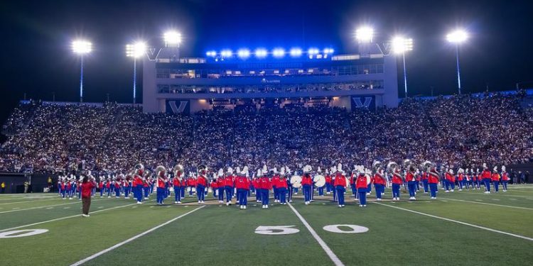 football-returns-to-fcs-play-against-alabama-a&m-in-the-legacy-series
