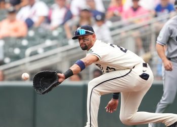 royce-lewis,-joe-ryan-interviews-from-twins-clubhouse-ahead-of-series-opener-vs.-guardians