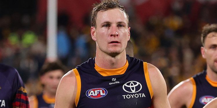 police-alerted-to-‘disgusting-and-disturbing’-message-to-afl-captain-–-nine