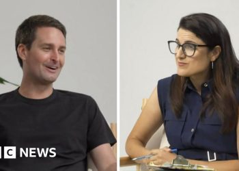 snapchat-‘willing-to-implement’-daily-time-limits-for-teens,-boss-tells-bbc