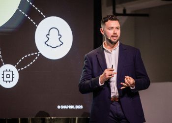 ‘instagram-is-the-mannequin,-snapchat-is-the-conversation’:-snap-draws-punchy-…-–-b&t