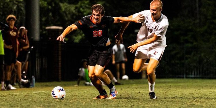 campbell-welcomes-uncw-to-eakes-athletics-complex