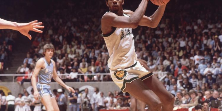 youtube-gold:-young-magic-johnson-was-something-else-–-yahoo-sports
