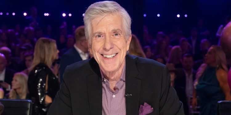 ‘dancing-with-the-stars’-fans-say-the-show-“isn’t-the-same”-after-seeing-tom-bergeron’s-instagram