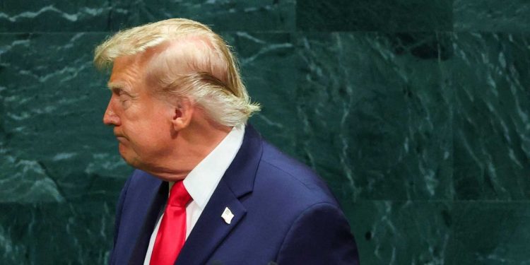 expert-spots-‘very-alarming’-trump-body-twitches-during-un-address:-‘this-looks-different’