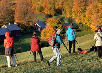 one-fall-instagram-photo-can-bury-a-tiny-town-in-traffic-–-the-weather-channel