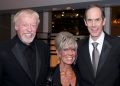 nike-founder-phil-knight-gives-away-a-billion-dollars-–-the-largest-single-donation-to-a-…