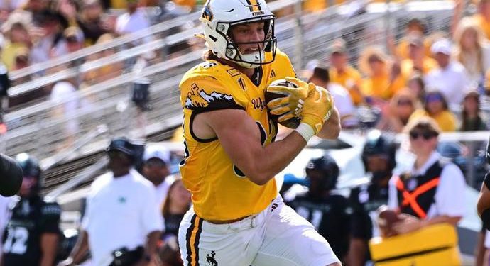 pokes-insider:-fargodome,-unbeaten-bison-await-–-university-of-wyoming-athletics