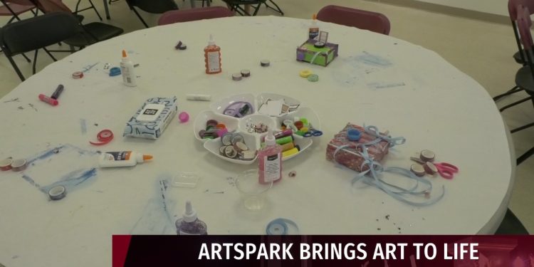 artspark-encourages-families-to-explore-cameras-and-troy’s-campus-–-trojanvision