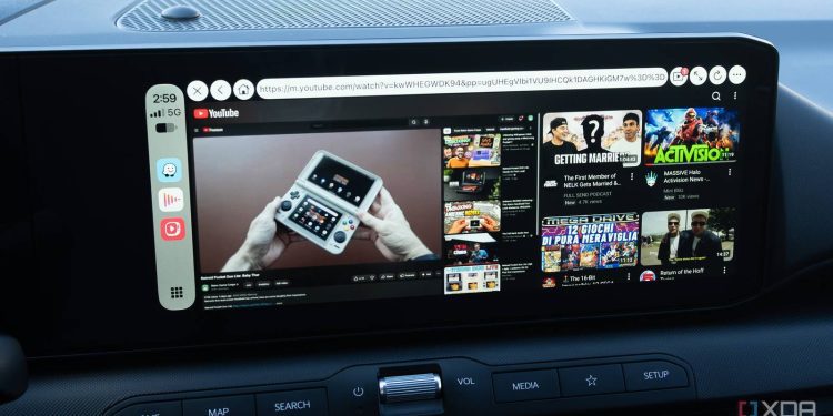 i-finally-got-youtube-playing-in-carplay-thanks-to-an-obscure-app-developed-in-china