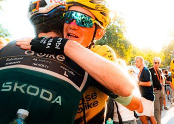 fan-peloton-talk:-‘the-whatsapp-groups-give-me-a-strong-sense-of-involvement’