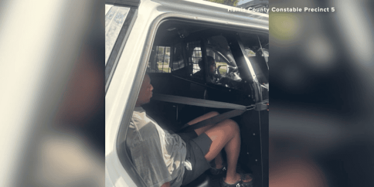 harris-county-man-charged-after-allegedly-posing-as-woman-in-intimate-video-scheme:-precinct-5