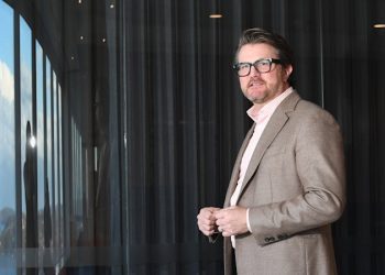 mckinsey-strips-australian-partner-of-leadership-role-after-‘glass-ceiling’-comments-–-smh