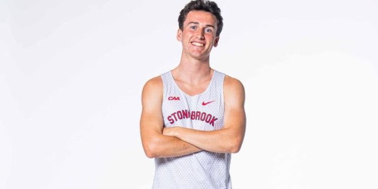 gartner-claims-stony-brook’s-first-runner-of-the-week-award