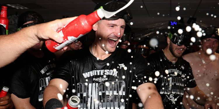 white-sox-stock-watch:-who-is-up-and-who-is-down-after-a-breakout-2026?